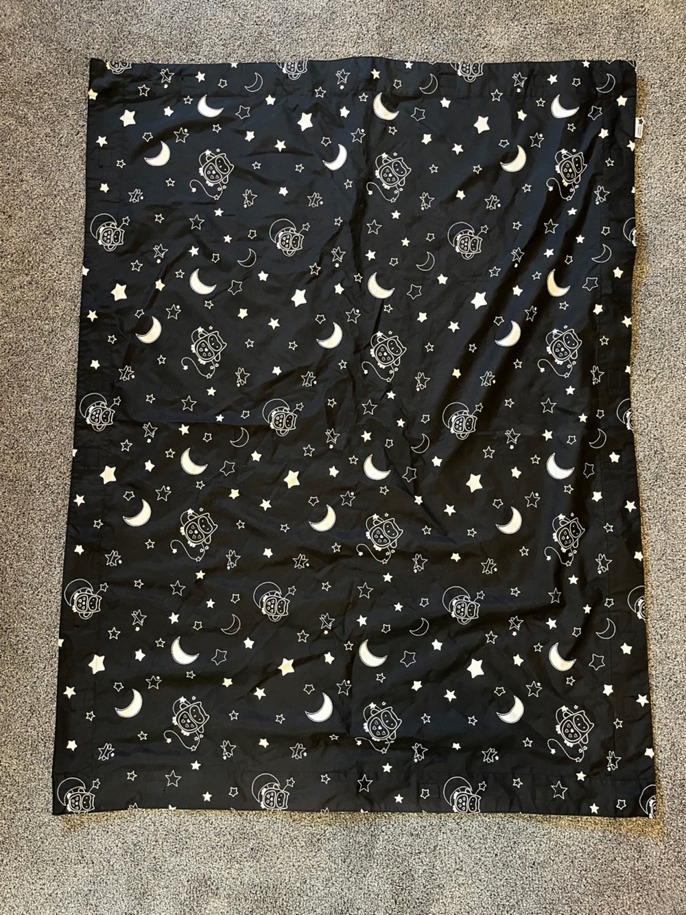 Tommee Tippee Sleeptight Portable Blackout Blind - Black - Picture 3 of 9
